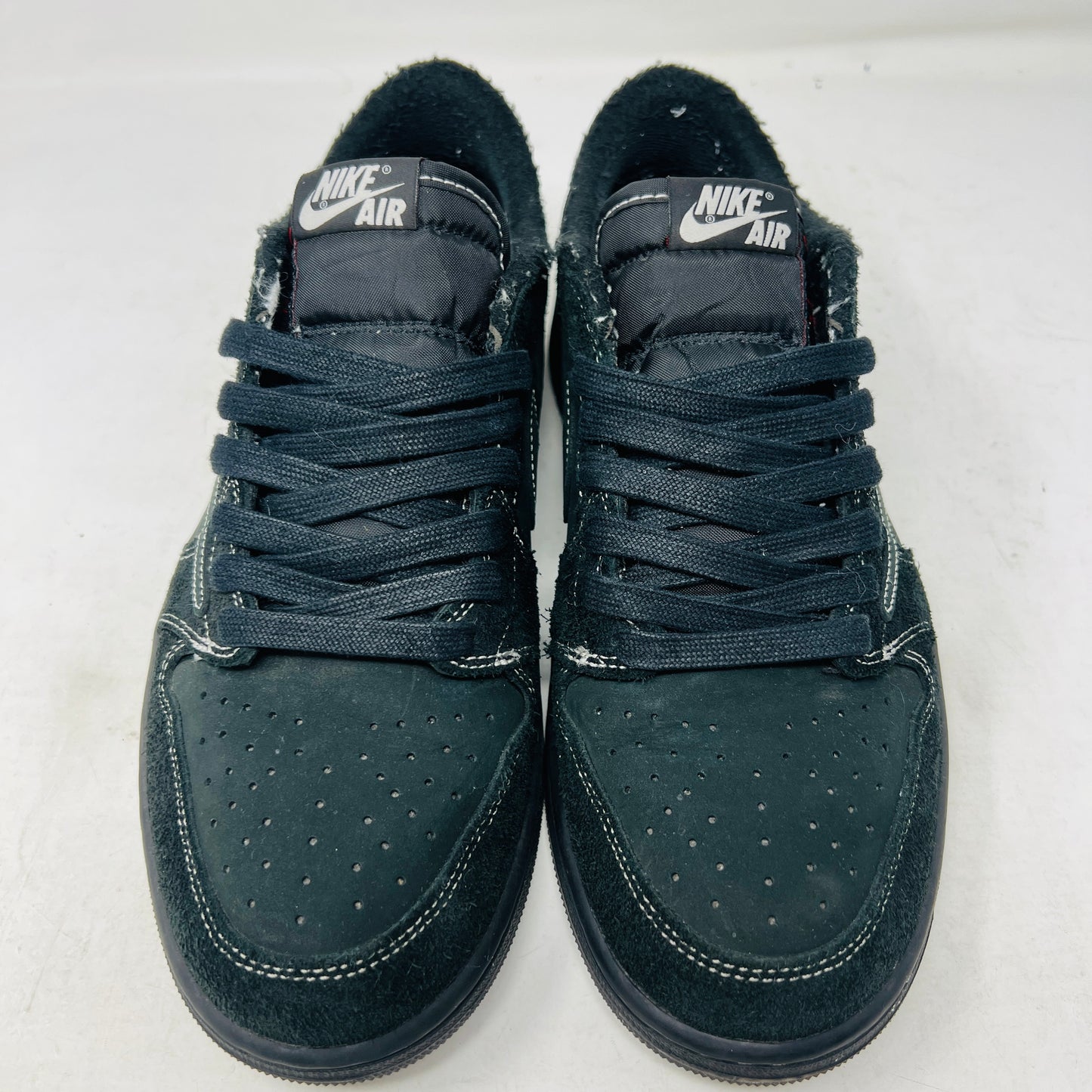 Jordan 1 Retro Low OG SP Travis Scott Black Phantom sneakers with good condition box and accessories, 2022 model.