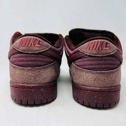 Nike SB Dunk Low City of Love Burgundy Crush