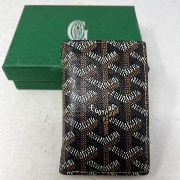 Goyard Saint Pierre Card Holder Black/Natural with signature pattern.