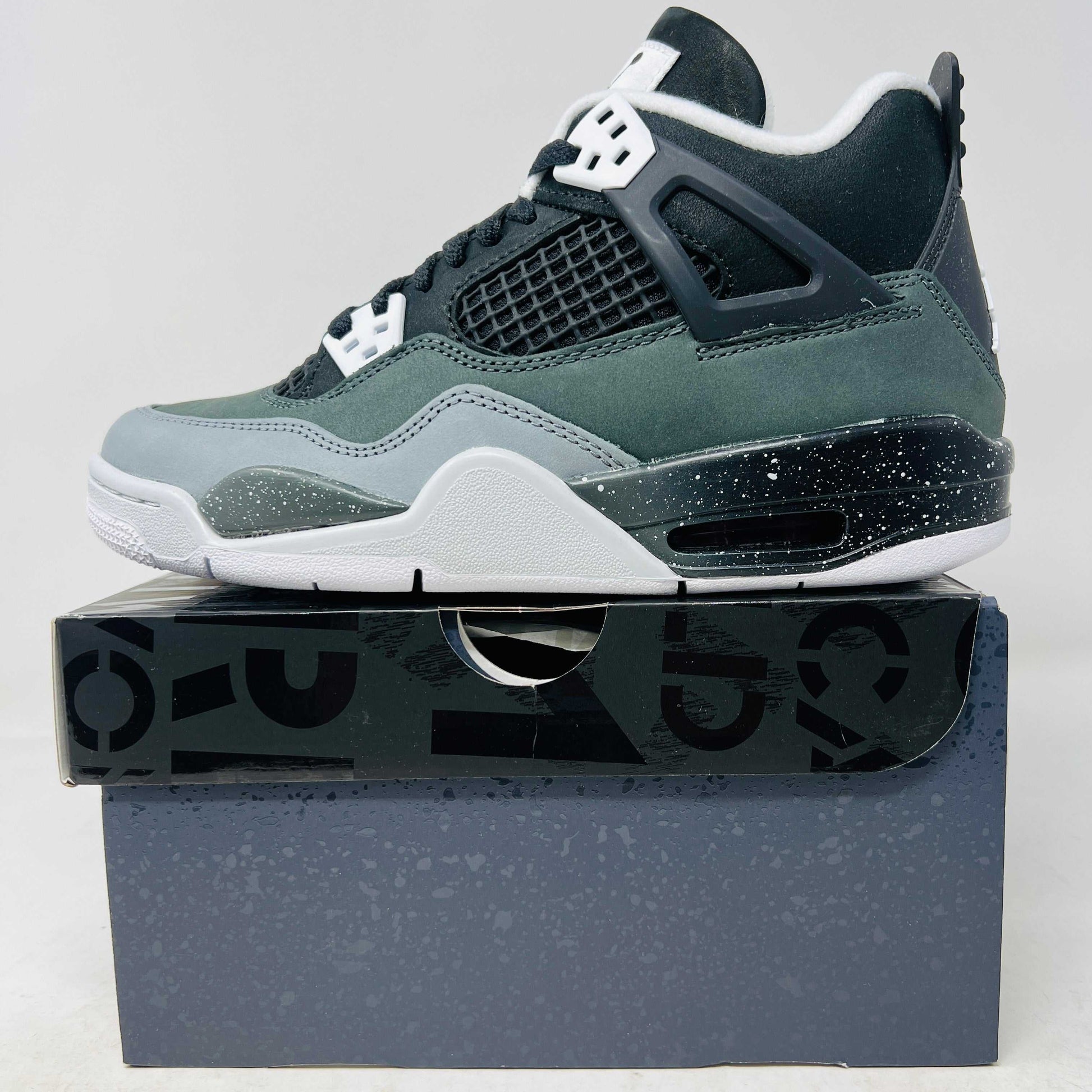 Jordan 4 Retro Fear (2024) (GS) brand new sneakers with original box.