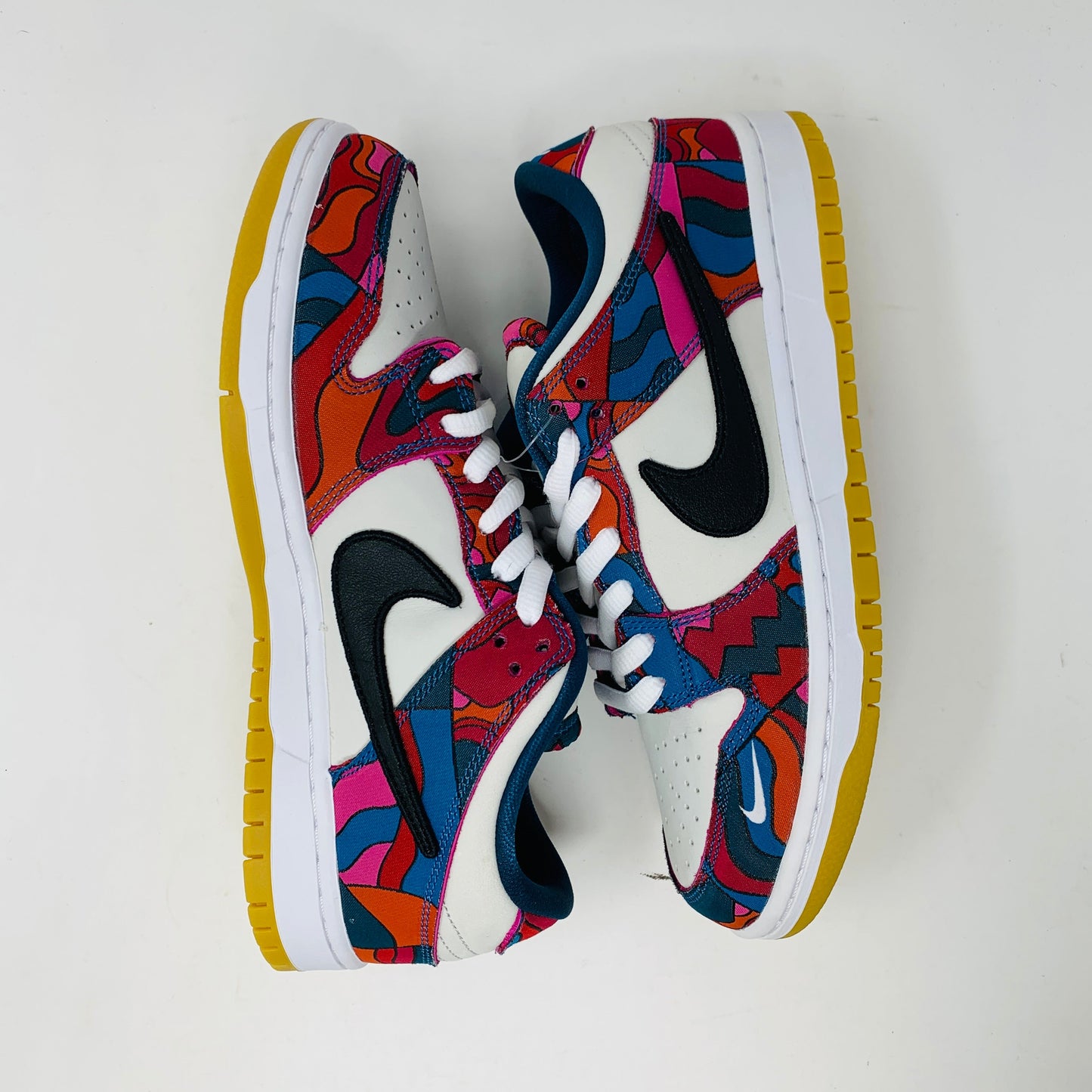 Nike SB Dunk Low Parra, 2021 release, brand new condition with colorful pattern and extra teal laces.