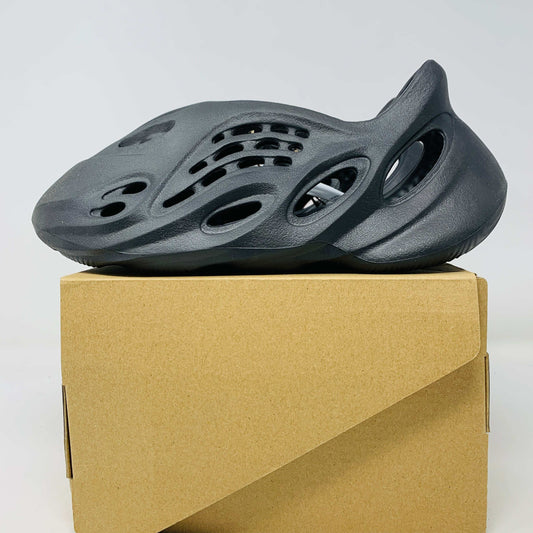 Yeezy Foam RNNR Onyx on box, 2022 release, brand new condition.