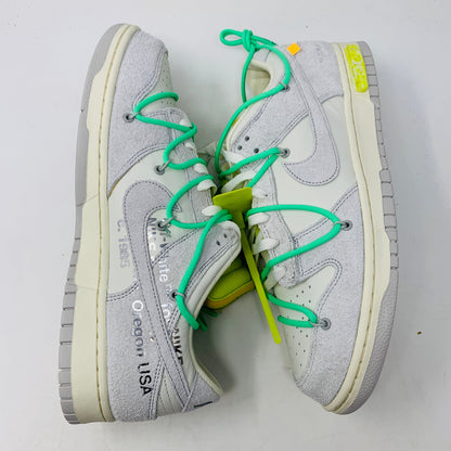 Nike Dunk Low Off White Lot 14 sneakers in brand new condition, featuring zip tie and original box from 2021.