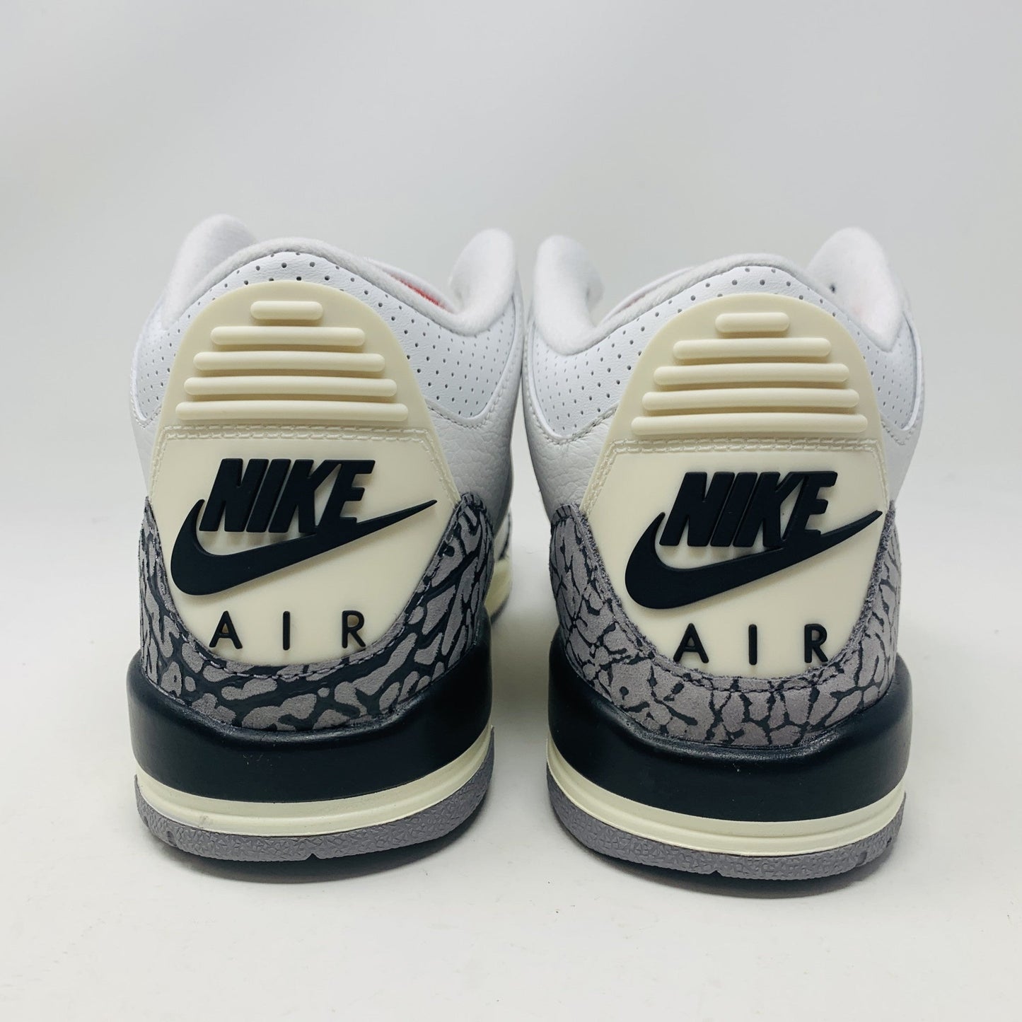 Jordan 3 White Cement Reimagined GS sneakers, brand new with good box condition, 2023 model.