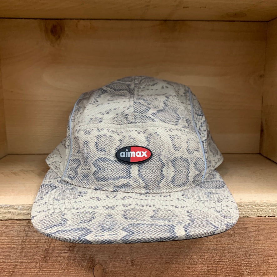 Supreme Nike Air Max Running Hat Snakeskin, brand new with light yellow on strap, featuring snakeskin pattern.