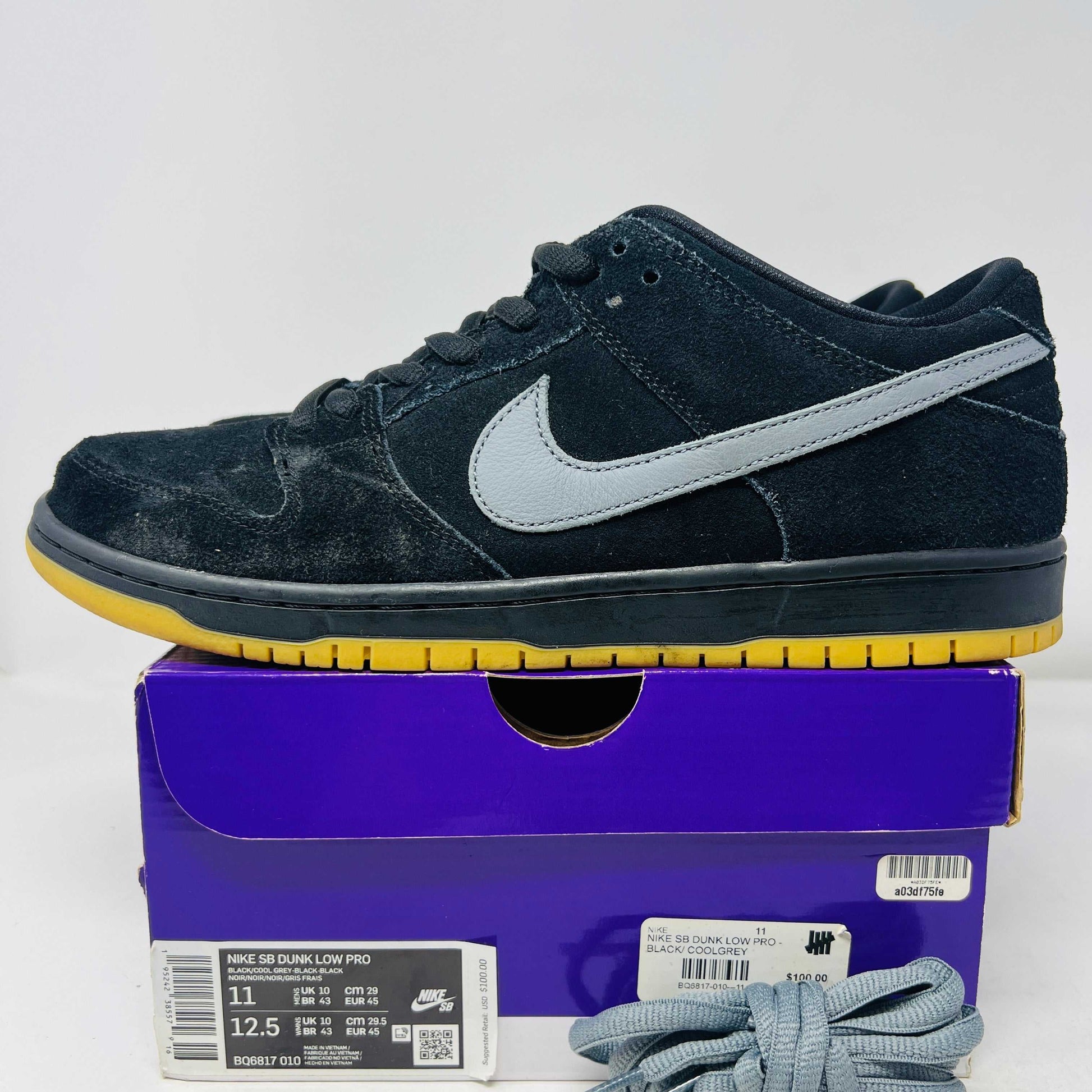 Nike SB Dunk Low Fog shoes size 11 with wear, extra laces, and box, 2021.