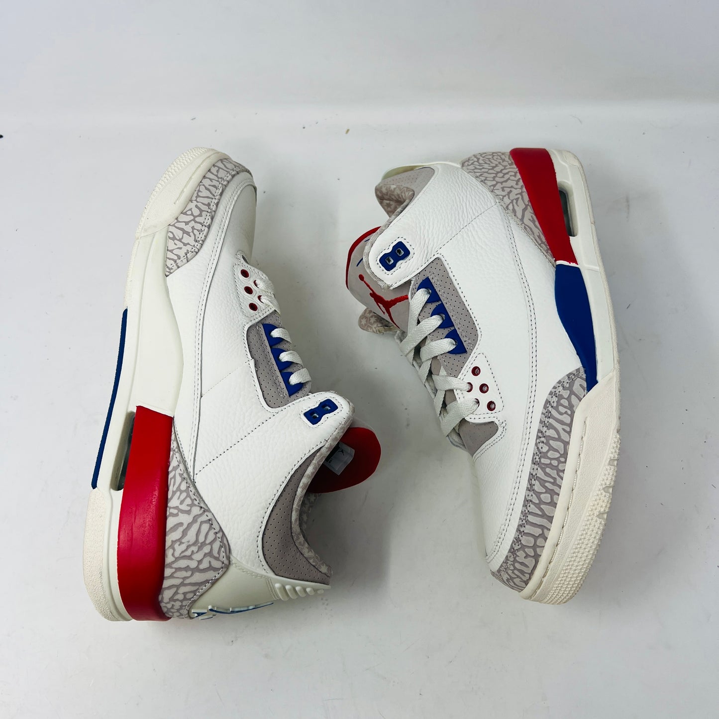 Jordan 3 Retro International Flight