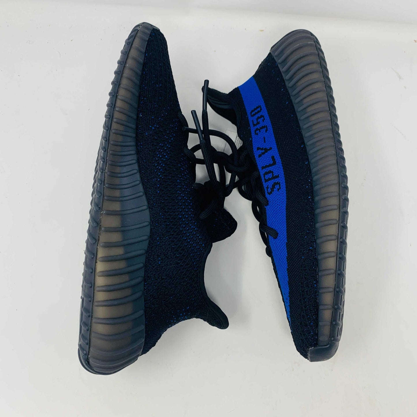 Yeezy 350 V2 Dazzling Blue sneakers brand new with good box condition, 2022 release.