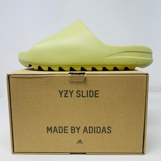 Yeezy Slide Resin Restock 2022/2024, brand new condition, on box.