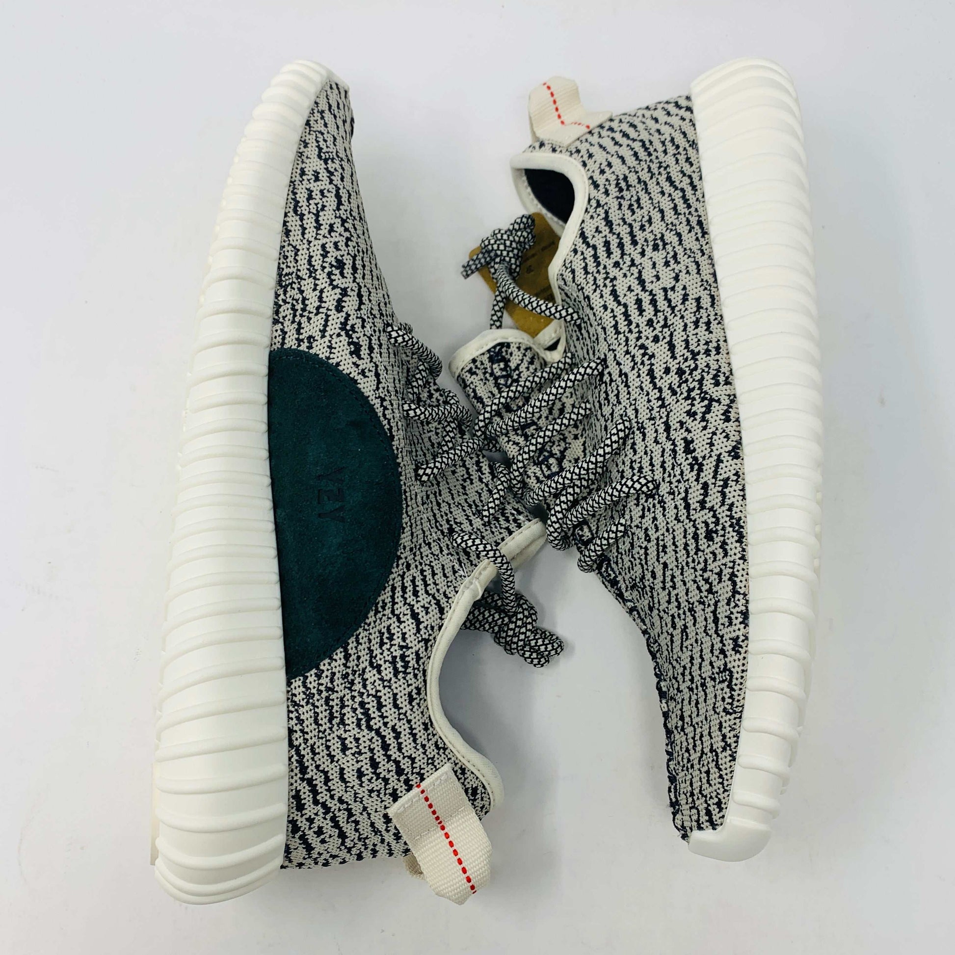 Yeezy Boost 350 Turtledove 2022 sneaker with turtledove colorway and Boost technology.