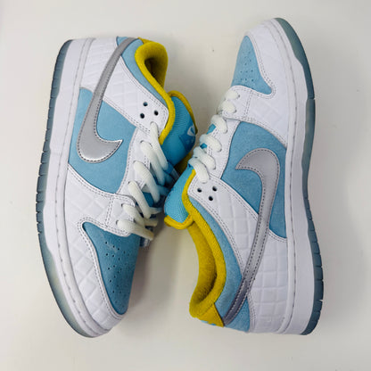 Nike SB Dunk Low FTC Lagoon Pulse sneakers, size 10, 2021 release with extra laces.