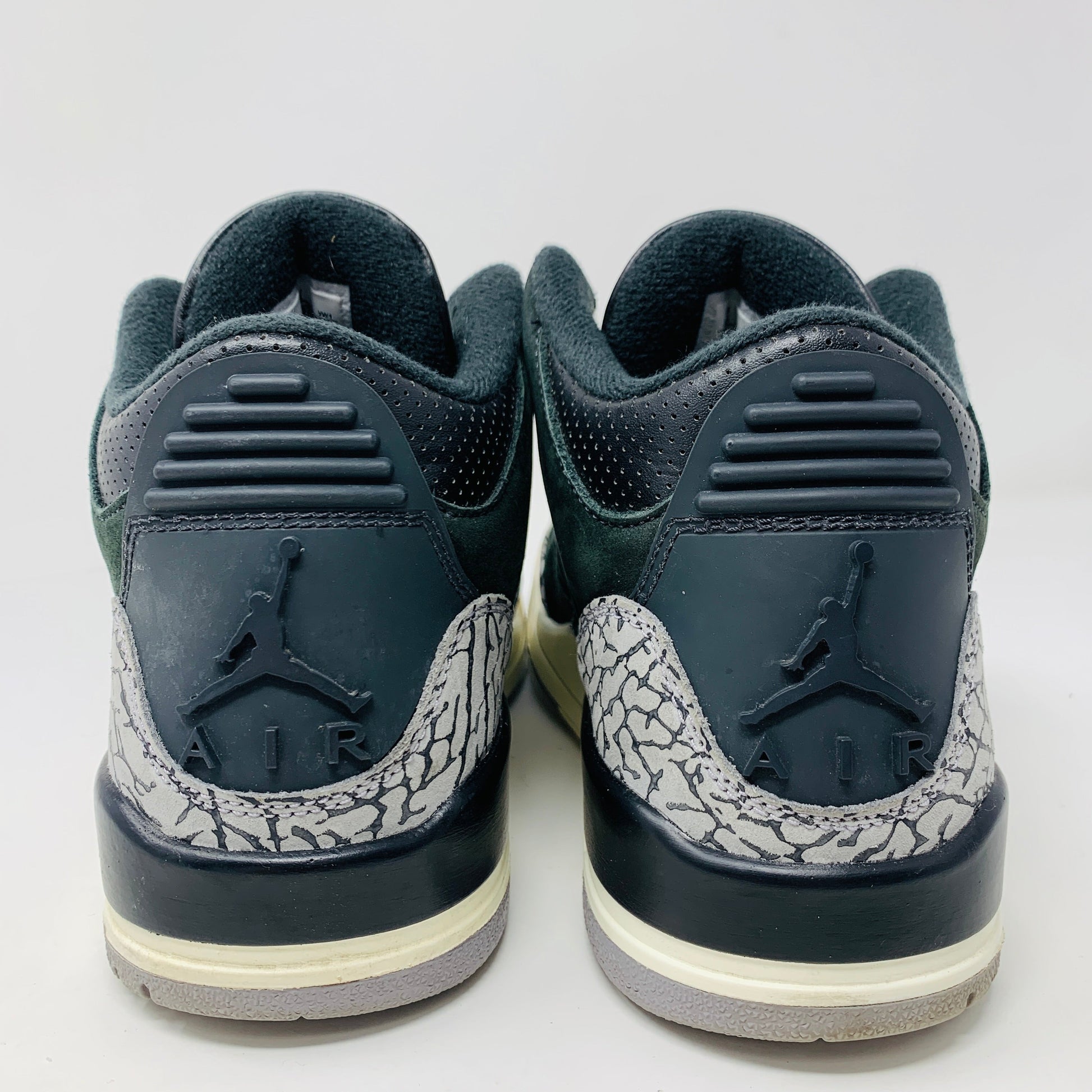 Jordan 3 Retro Off Noir Women's sneakers, size 8.5W, condition 8/10, no box, 2023 release.