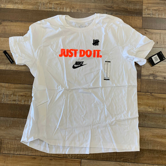 Nike x Undefeated Just Do It Tee White XXL, brand new condition.