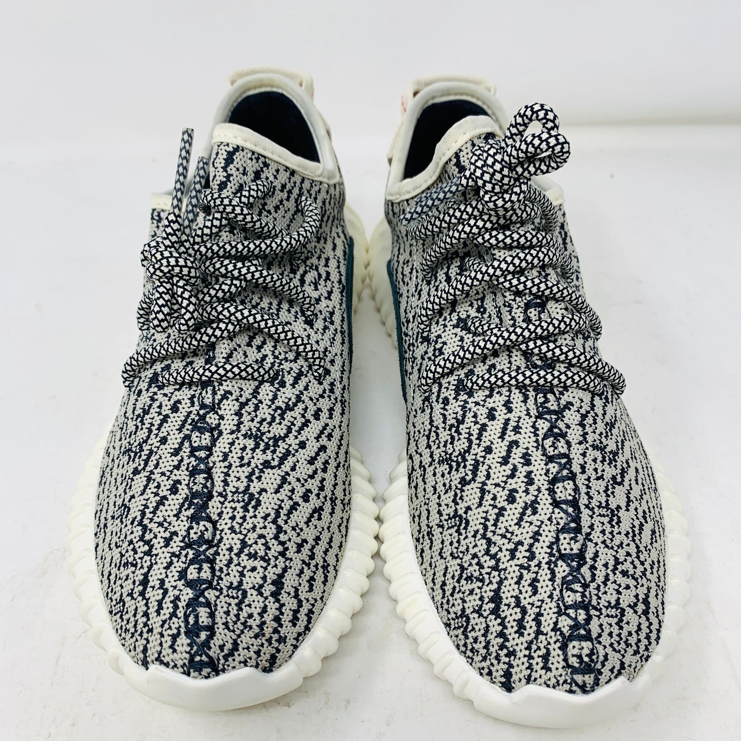 Yeezy Boost 350 Turtledove 2022, size 6M, worn once, good box condition.