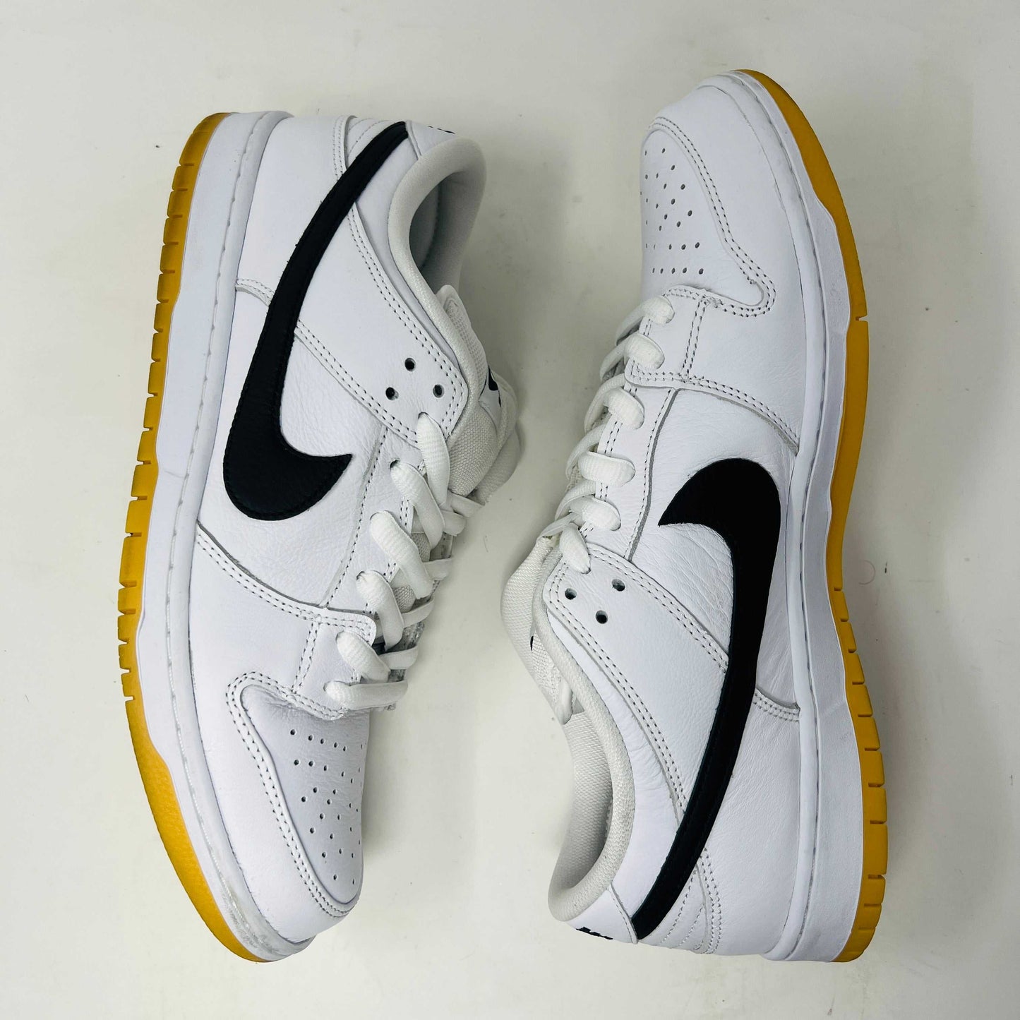 Nike SB Dunk Low Pro White Gum