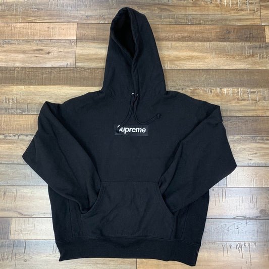 Supreme Box Logo Hooded Sweatshirt FW23 Black, size small, brand new condition.