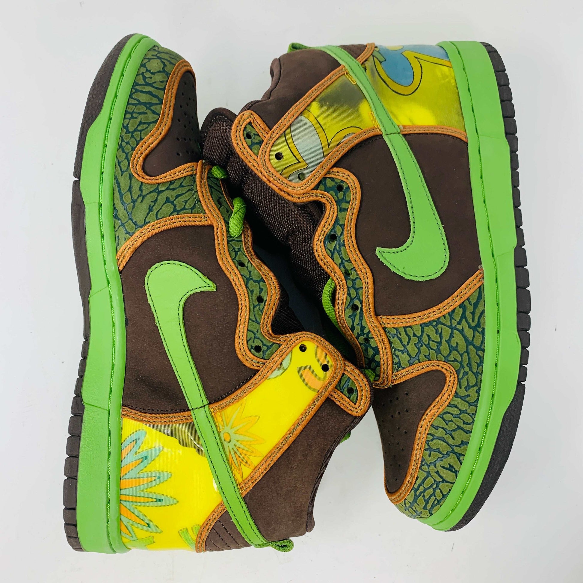 Nike SB Dunk High De La Soul 2005 sneakers with vibrant colors and bold design.