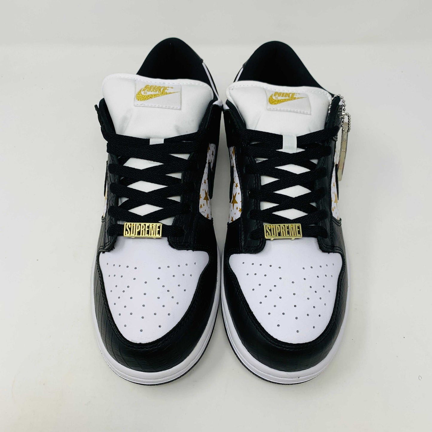 Nike SB Dunk Low Supreme Black