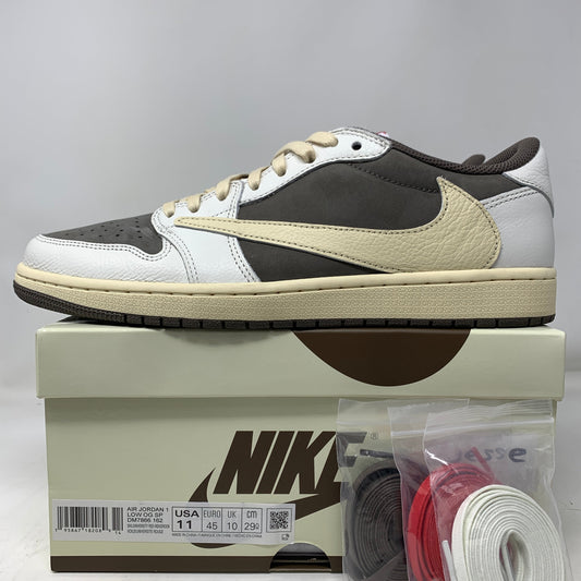 Jordan 1 Retro Low OG SP Travis Scott Reverse Mocha sneaker on box with extra laces.