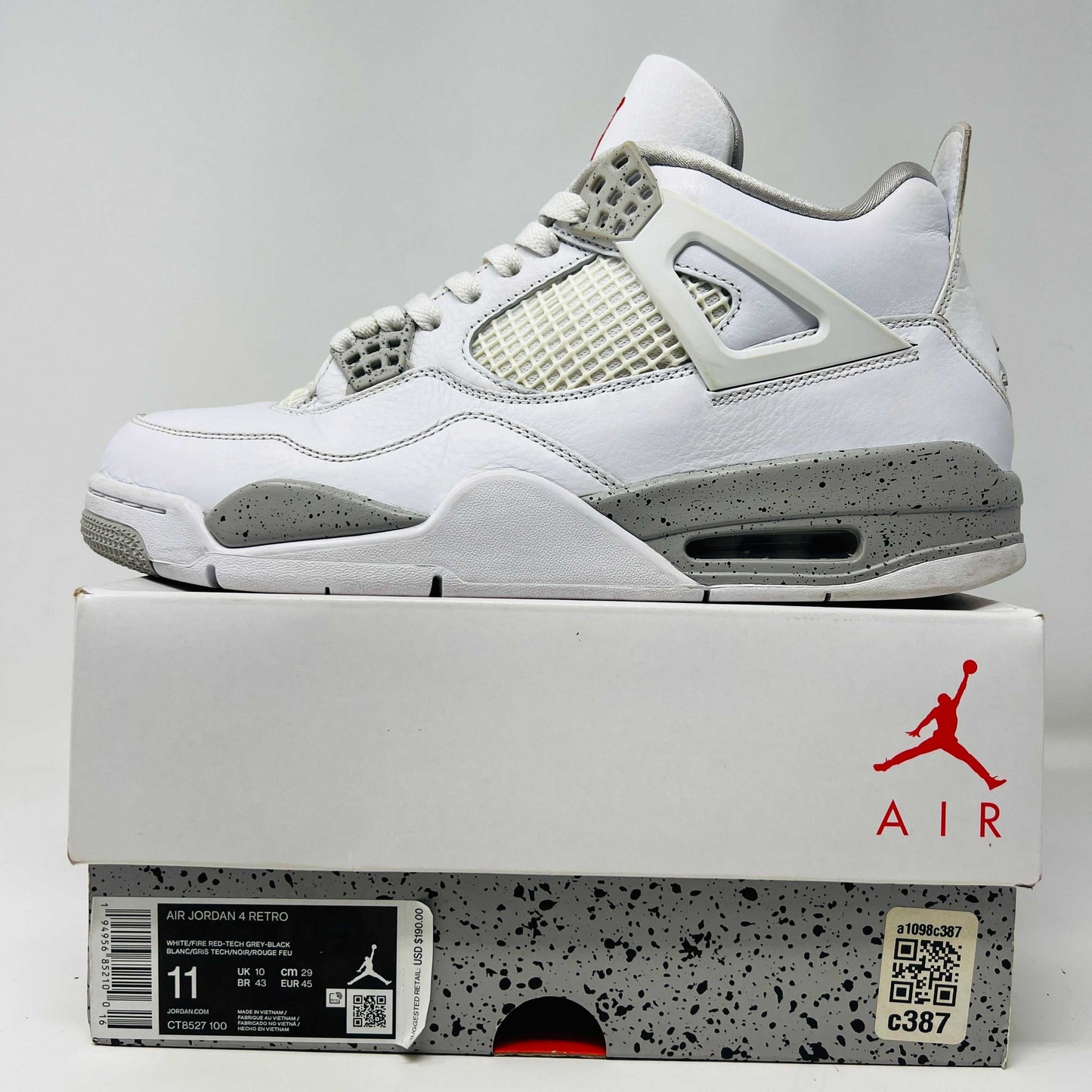 Jordan 4 Retro White Oreo 2021 sneakers size 11, lightly worn, on original box.