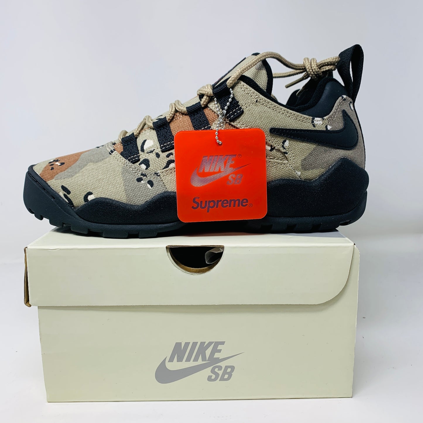 Nike SB Darwin Low Supreme Desert Camo