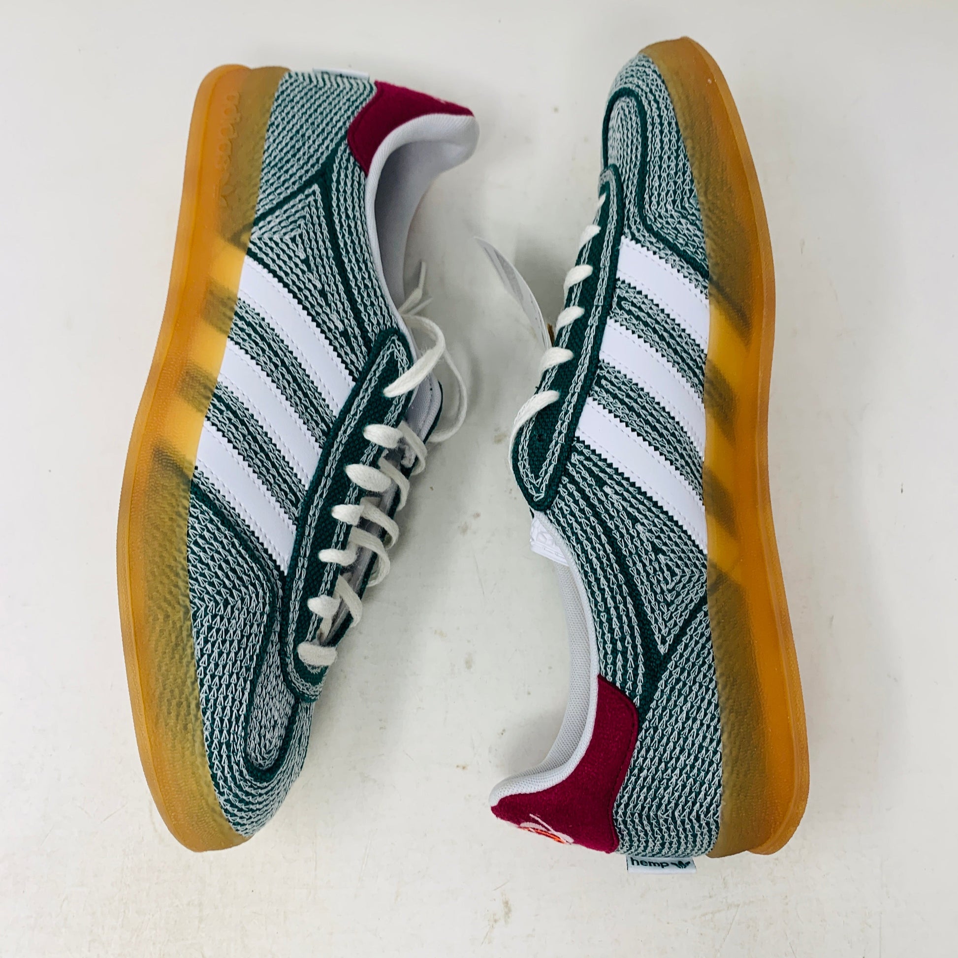 adidas Gazelle Indoor Sean Wotherspoon Hemp Green sneakers with gum sole and dust bag, 2023 release. 