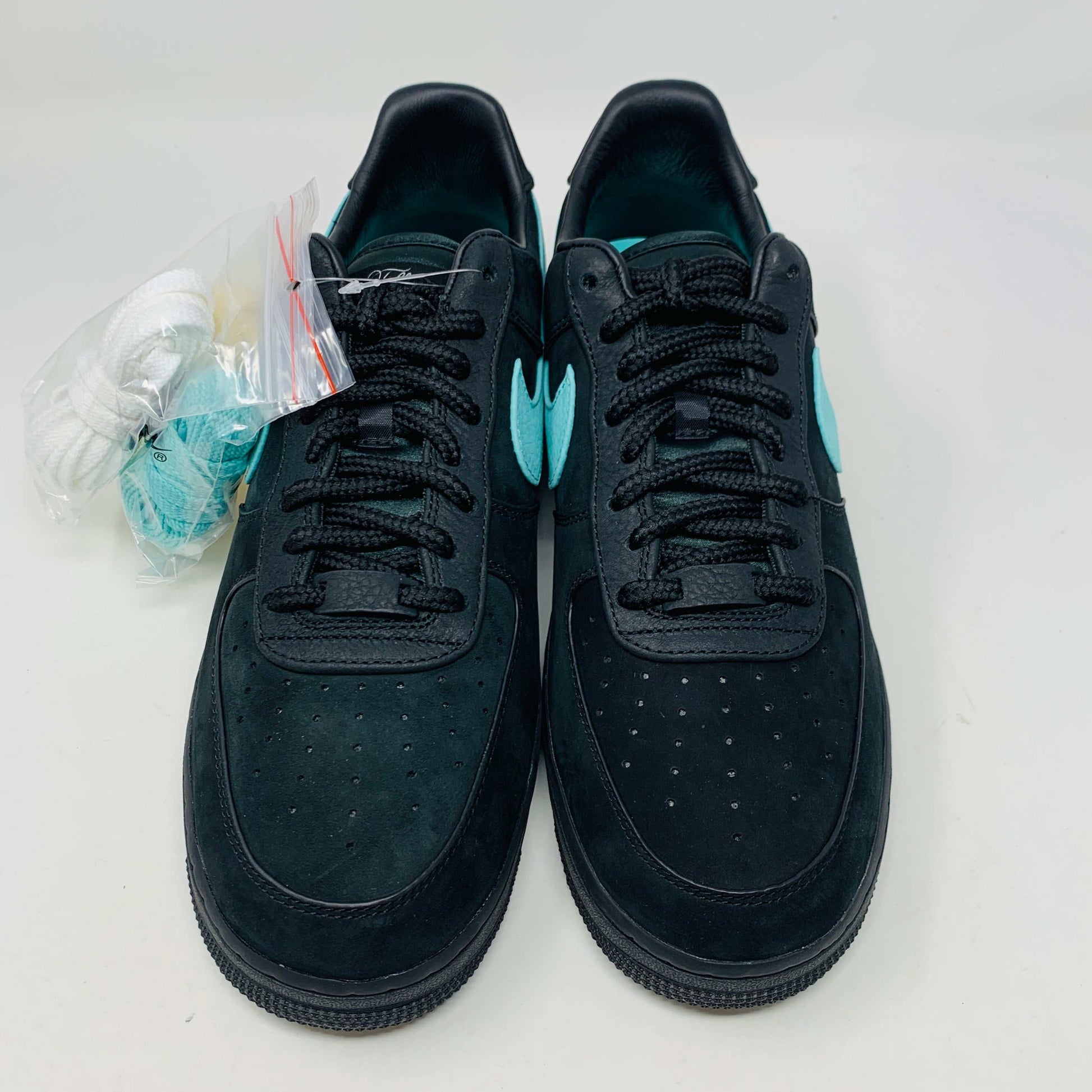 Nike Air Force 1 Low Tiffany & Co. 1837 sneakers with extra laces, brand new 2023.