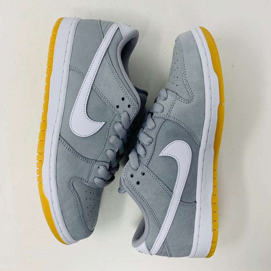 Nike SB Dunk Low Wolf Grey Gum sneakers, brand new, 2023 model, gray suede upper, white Swoosh, gum sole.