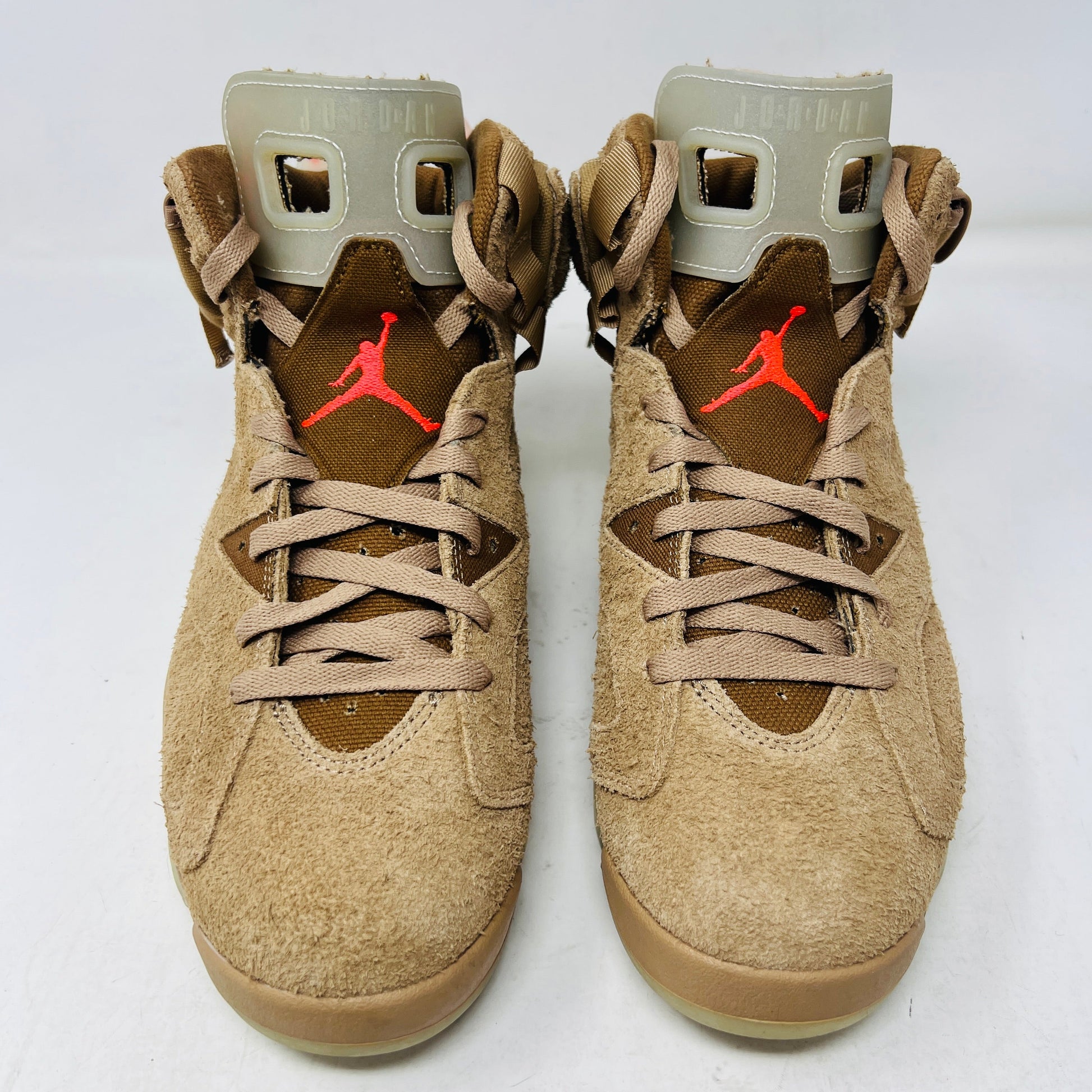 Jordan 6 Retro Travis Scott British Khaki sneakers, 2021 edition, condition 8.25/10 with extra laces and clean uppers and soles.