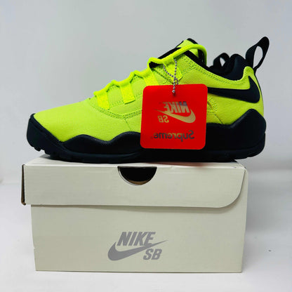 Nike SB Darwin Low Supreme Volt